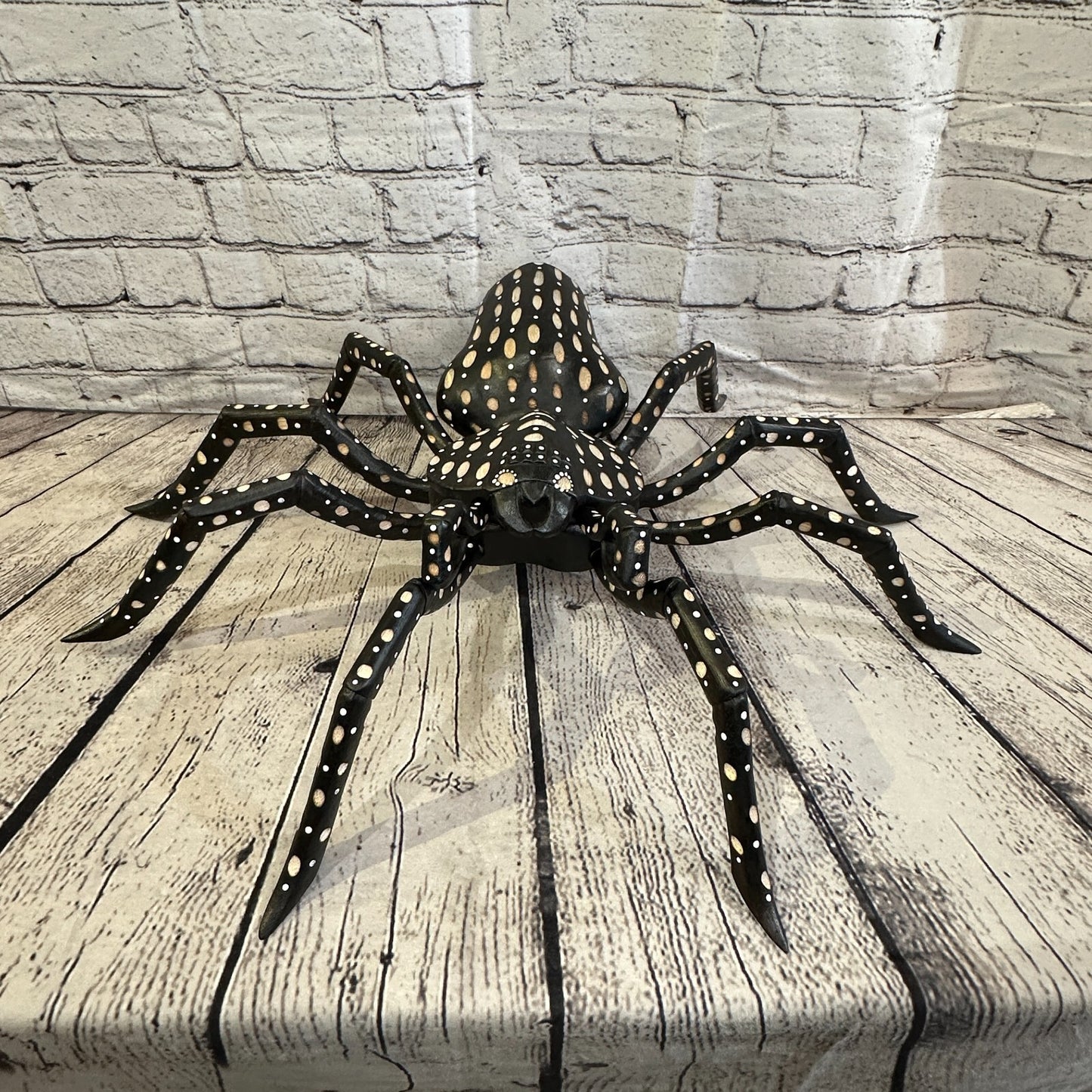 50cm x 45cm Wood Dark Spider Carving Hand Carved Walking Spider Tarantula Statue