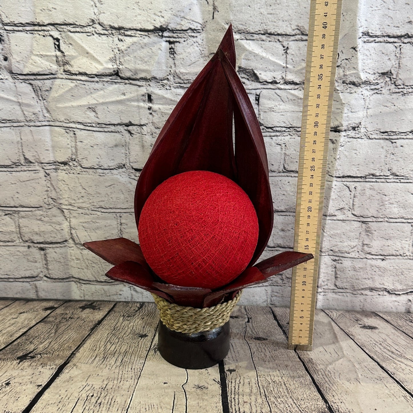 Red Red Leaf Natural 40cm Tall Leaf Lamp Twist LED UK Mains Plug Design 9