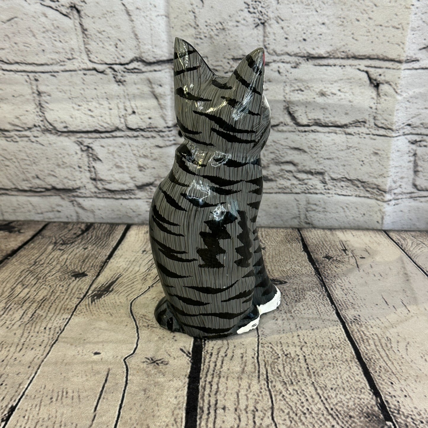 20cm x 10cm Grey & White Sitting Style Painted Wooden Hand Carved Cat Wooden