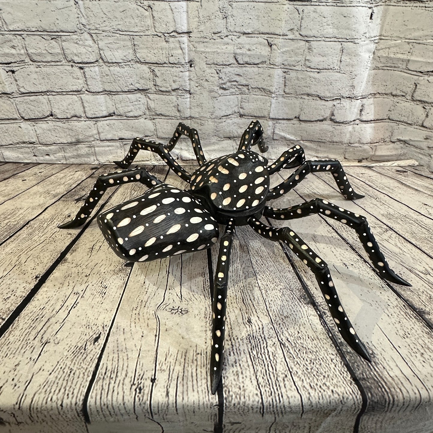 50cm x 45cm Wood Dark Spider Carving Hand Carved Walking Spider Tarantula Statue