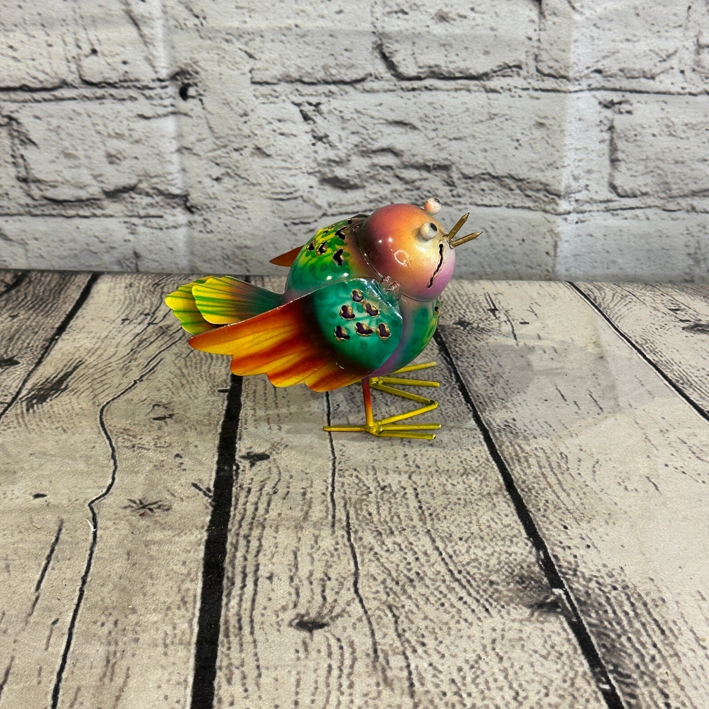10cm x 10cm Bright Orange Bird Metal Tin Wall Hanging Ornament Painted Statue