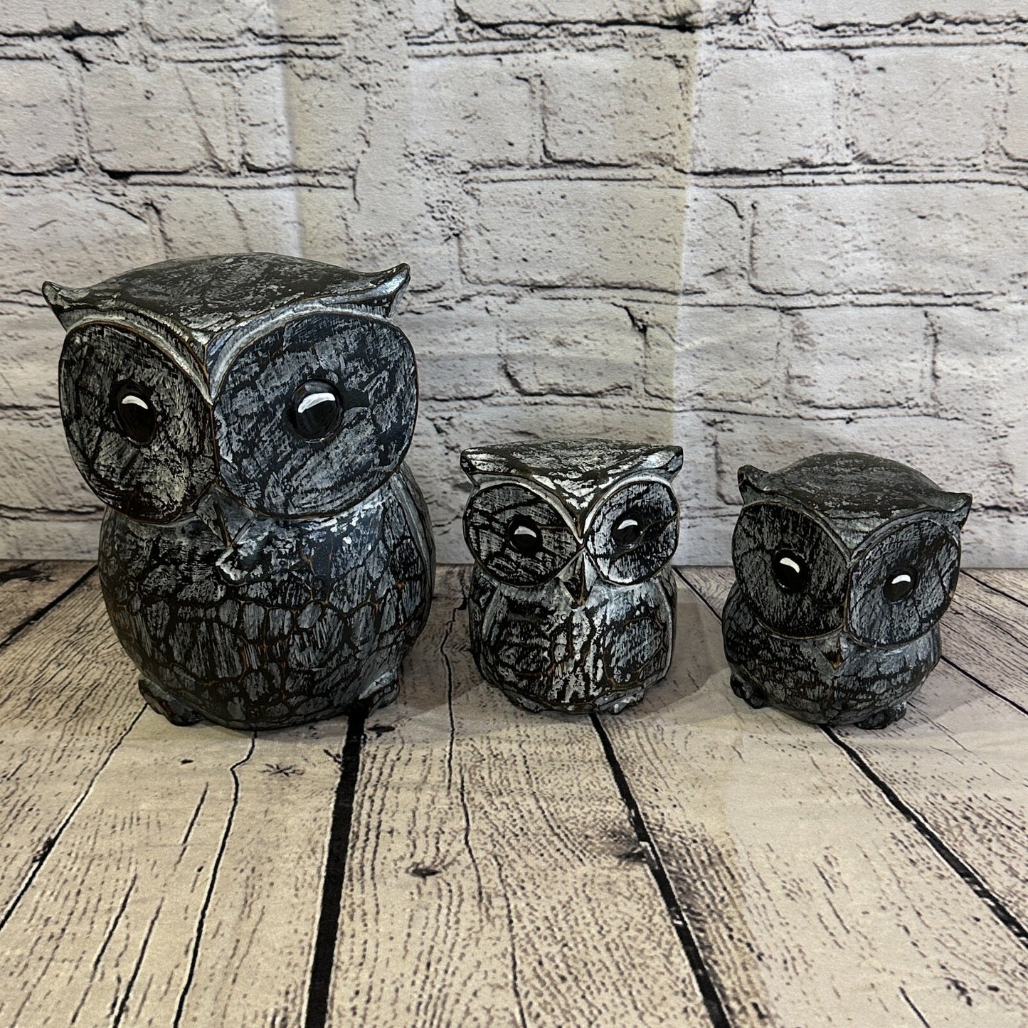 12cm x 10cm Black Flower Wooden Shabby Owl Statue Ornament Fair Trade Handcarved