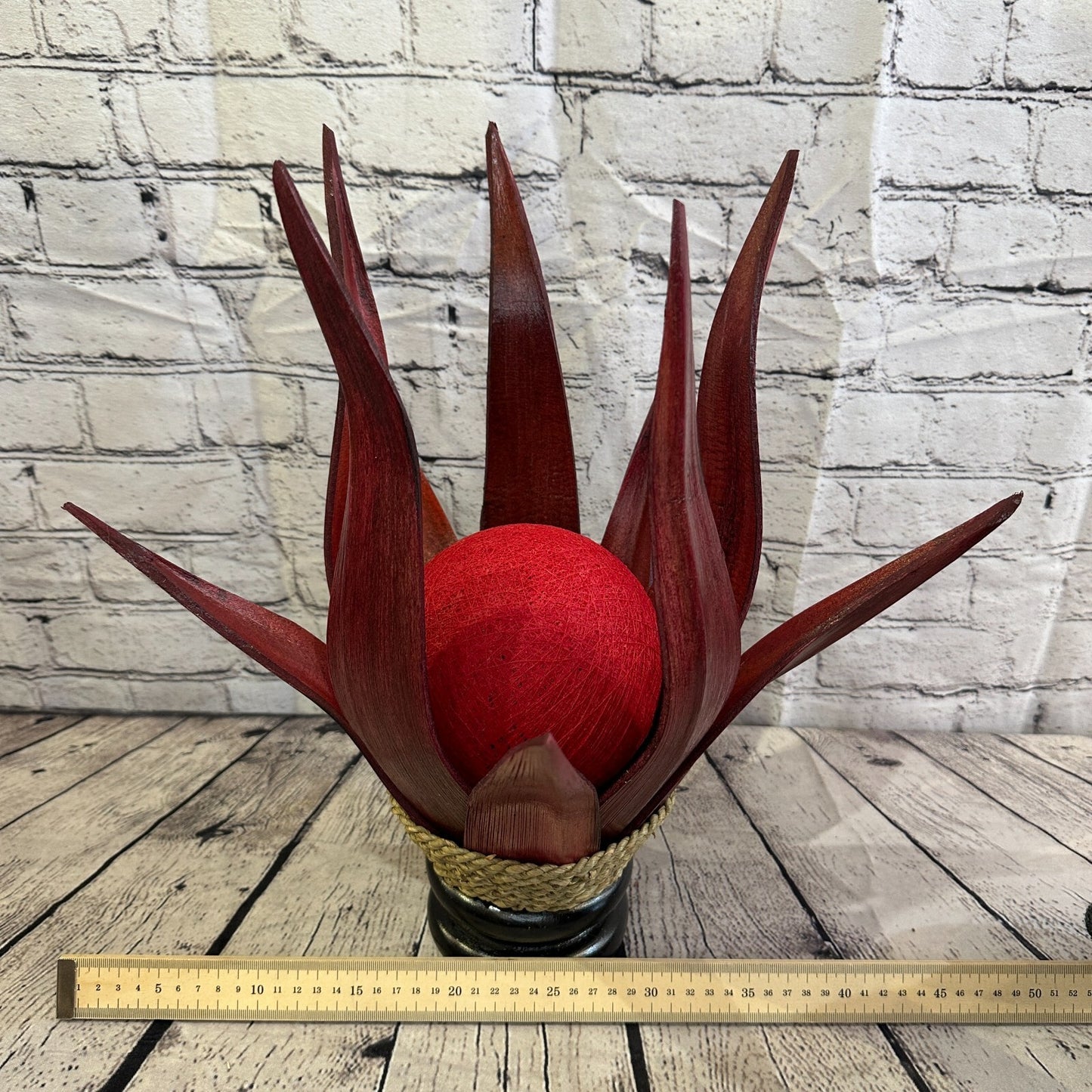 Red Red Leaf Natural 45cm Tall Leaf Lamp Twist LED UK Mains Plug Design 6