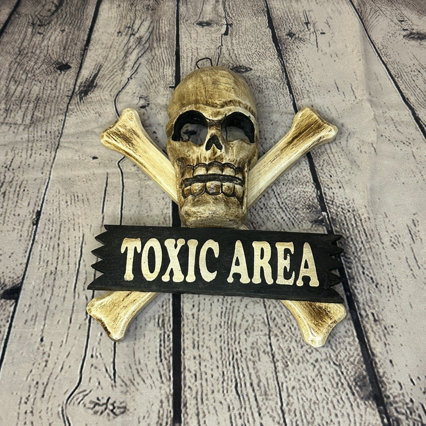 Skull & Crossbones Toxic Area Pirate Sign Door Plaque 20cm x 20cm Handmade