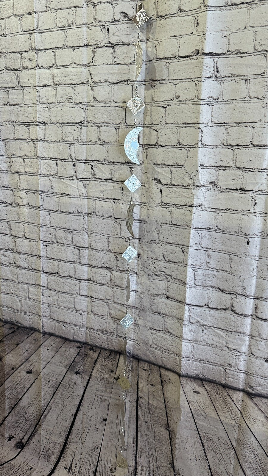 Aluminium Stamped Sitting Moon Face String Wall Hangings Home Decoration