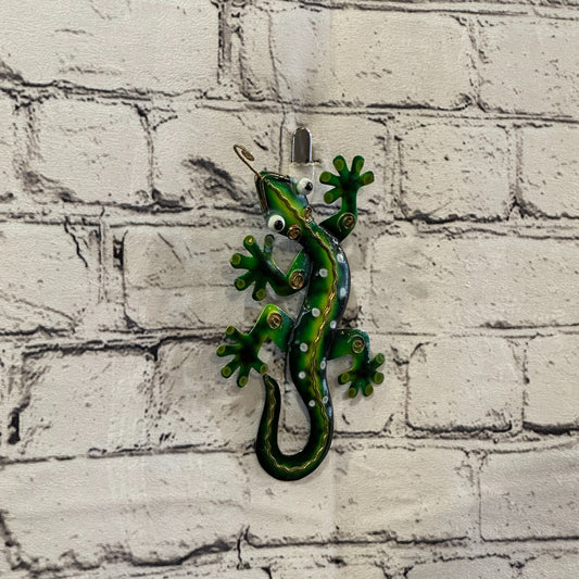 15cm x 8cm Green Gecko Lizard Metal Tin Wall Hanging Ornament Painted Statue