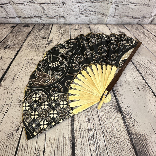 45cm x 25cm Handheld Folding Fans Fabric Fan Bamboo Dance Party Wedding Cosplay
