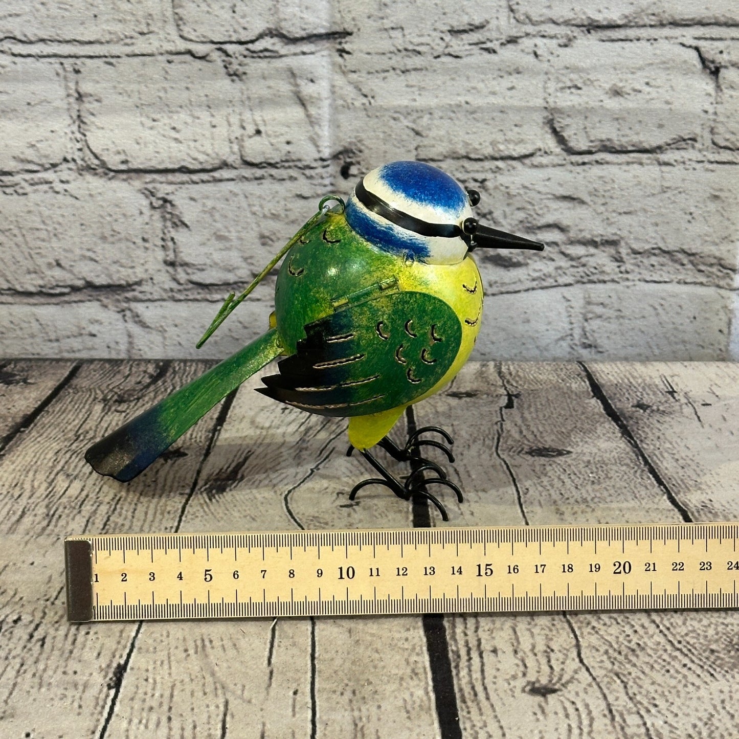 15cm x 15cm Blue Tit Bird Metal Tin Wall Hanging Ornament Painted Statue