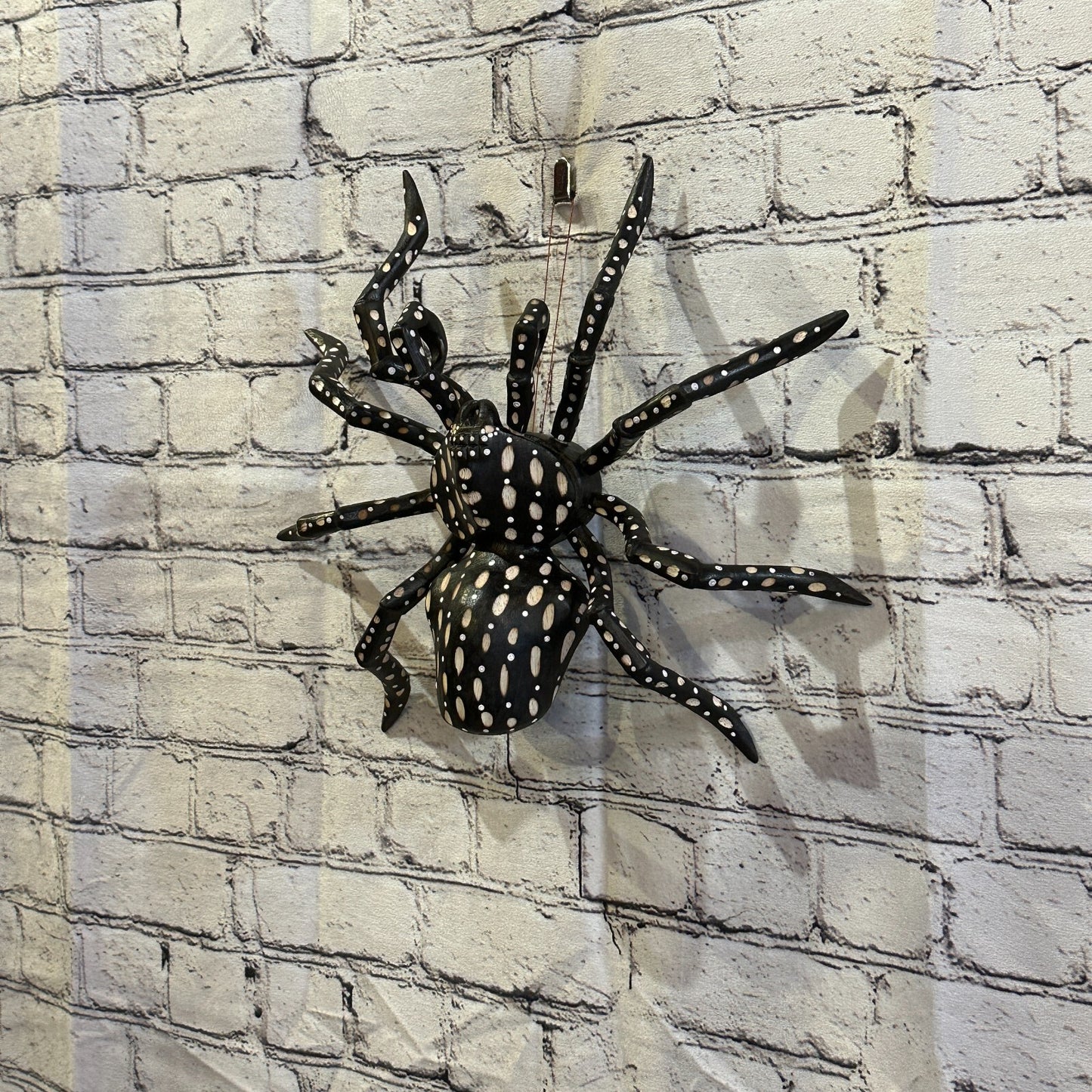 30cm x 25cm Wood Dark Spider Carving Hand Carved Walking Spider Tarantula Statue