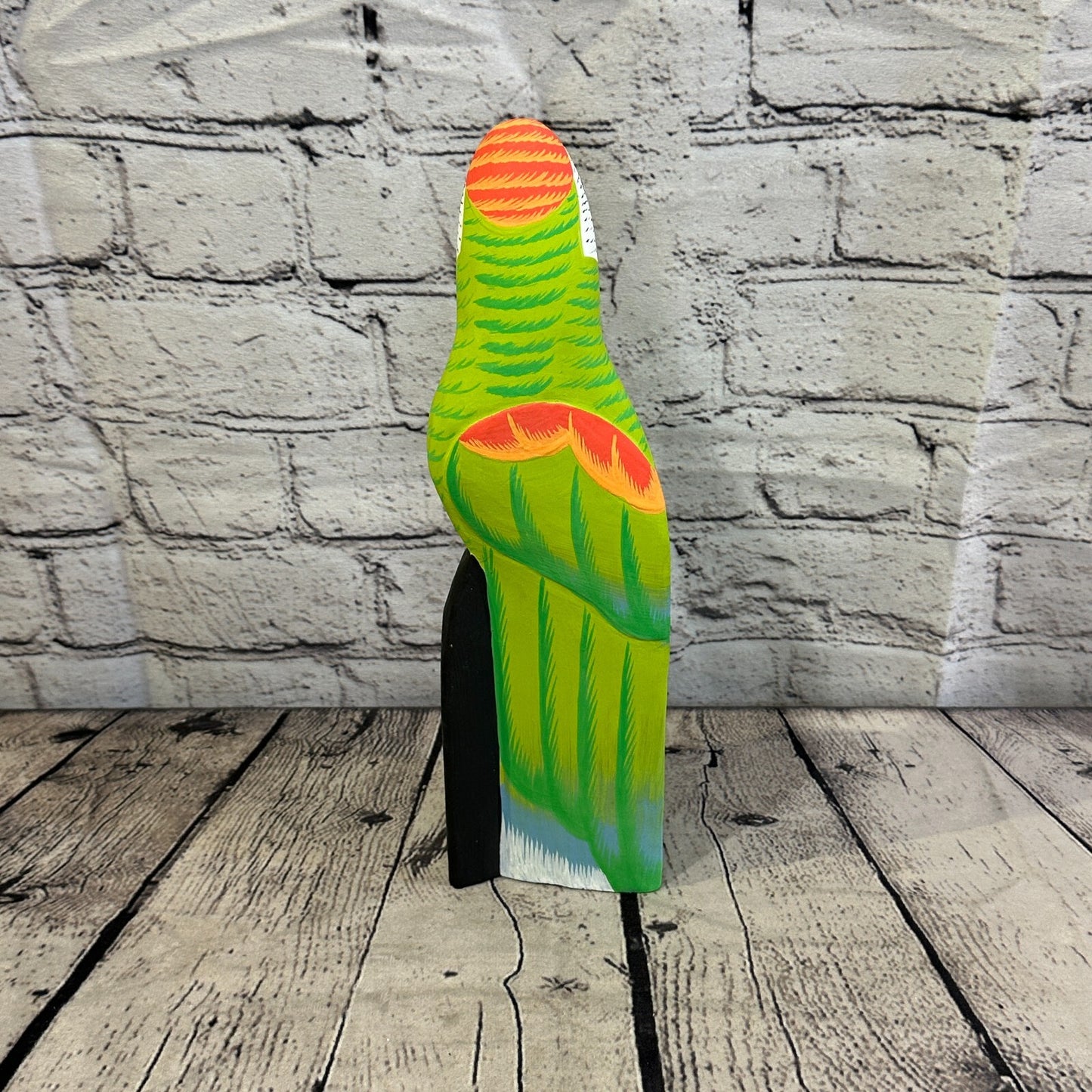 30cm Green Parrot Bird Ornament Statue Fair Trade Hand Made Carved Wood
