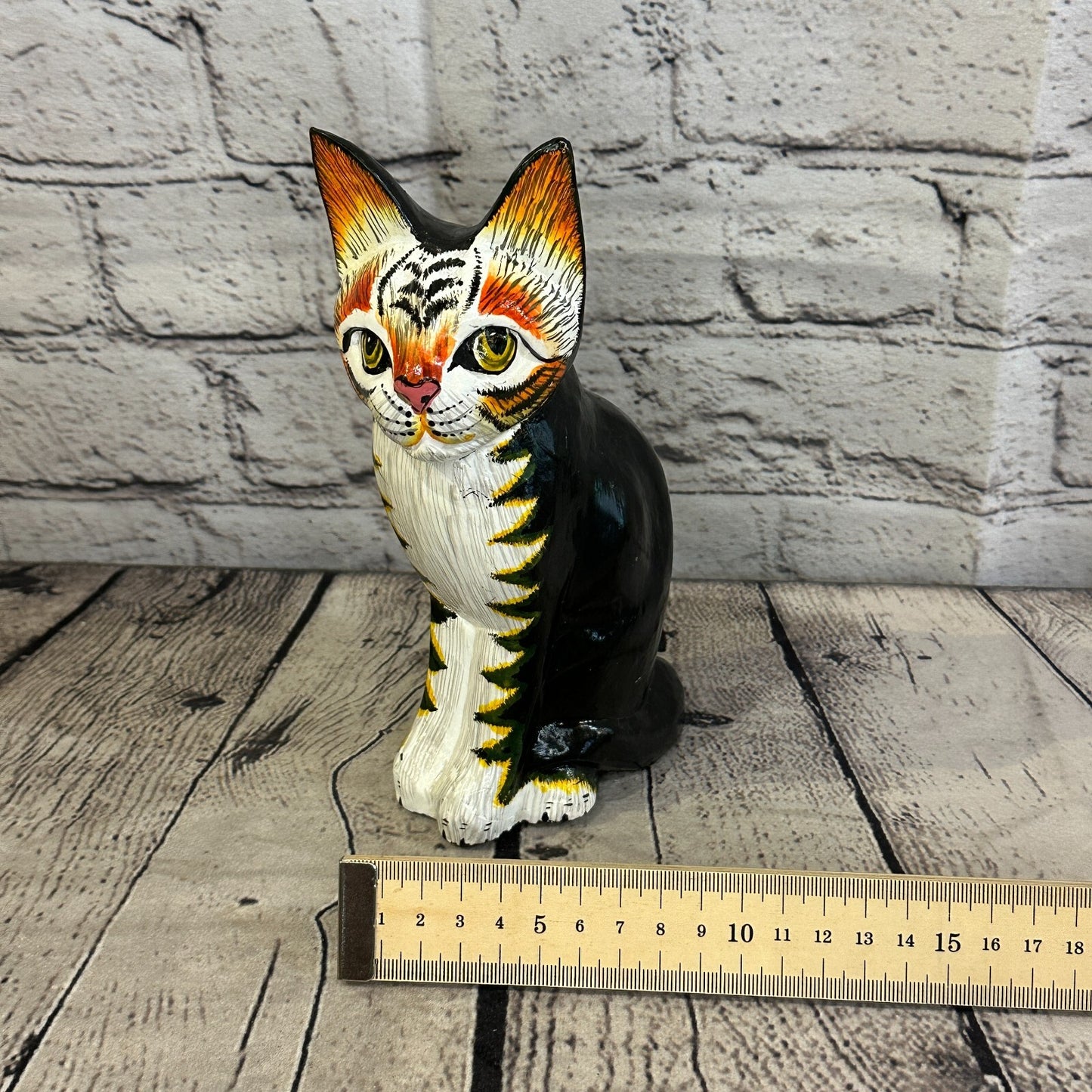 20cm x 10cm Black & White Sitting Style Painted Wooden Hand Carved Cat Wooden