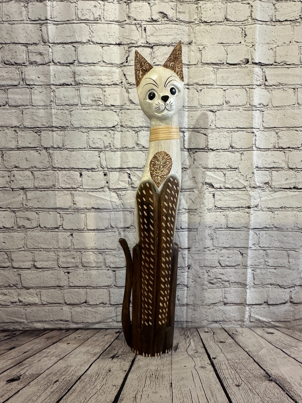80cm Brown White Flower Wooden Shabby Cat Statue Ornament Fair Trade Handcarved
