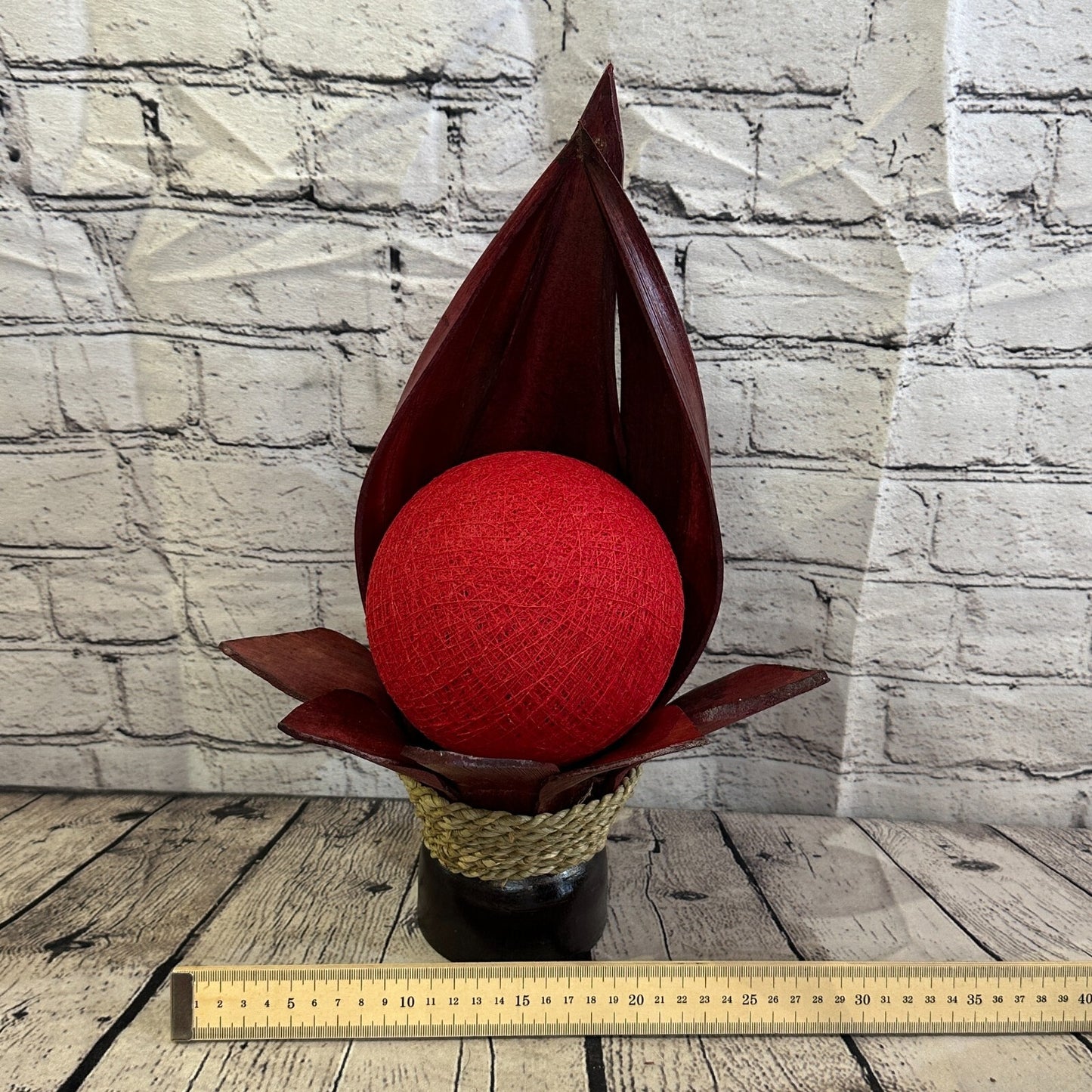 Red Red Leaf Natural 40cm Tall Leaf Lamp Twist LED UK Mains Plug Design 9