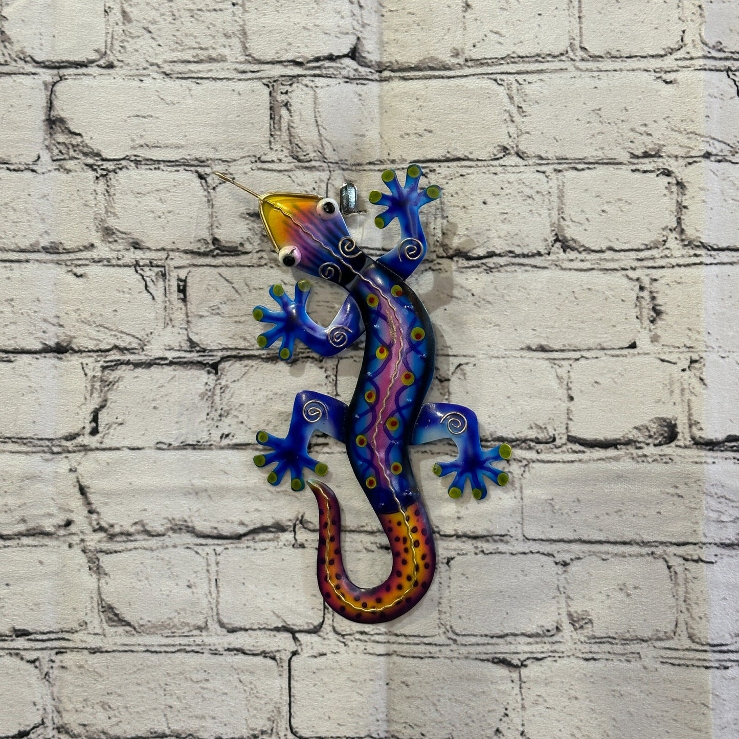 25cm x 12cm Blue Gecko Lizard Metal Tin Wall Hanging Ornament Painted Statue