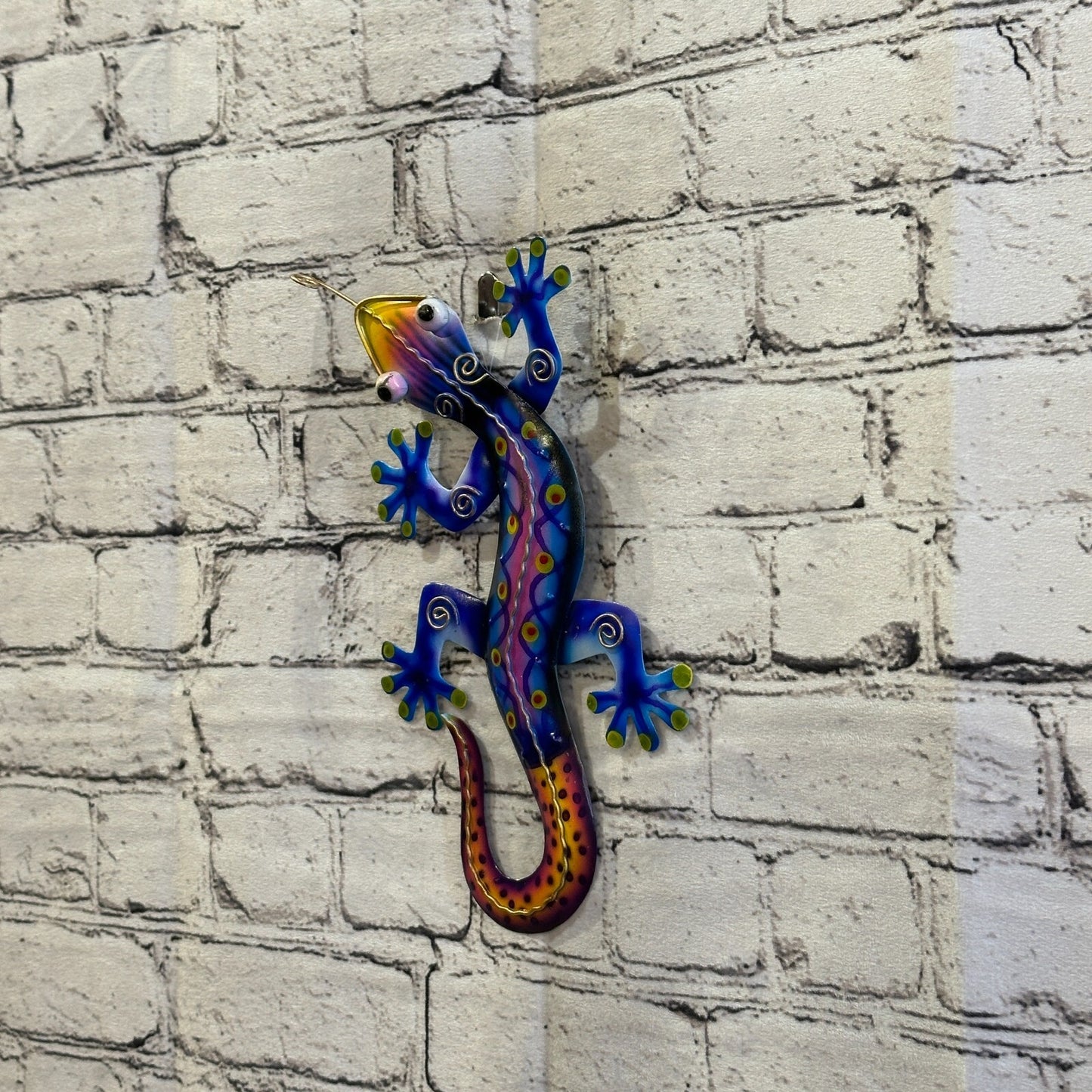 25cm x 12cm Blue Gecko Lizard Metal Tin Wall Hanging Ornament Painted Statue