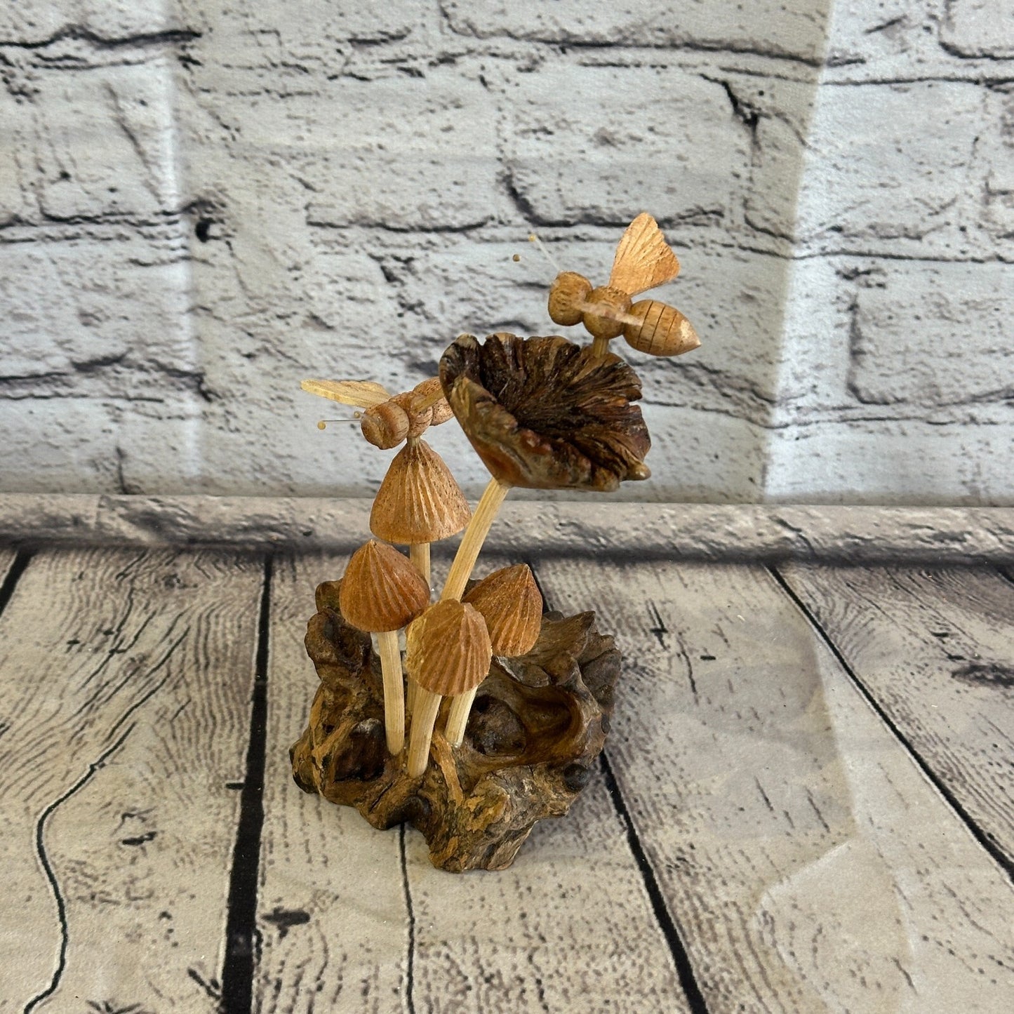 2 Bees On Mushroom Stand Parasite Wood Ornament Natural Carving Wooden Standing