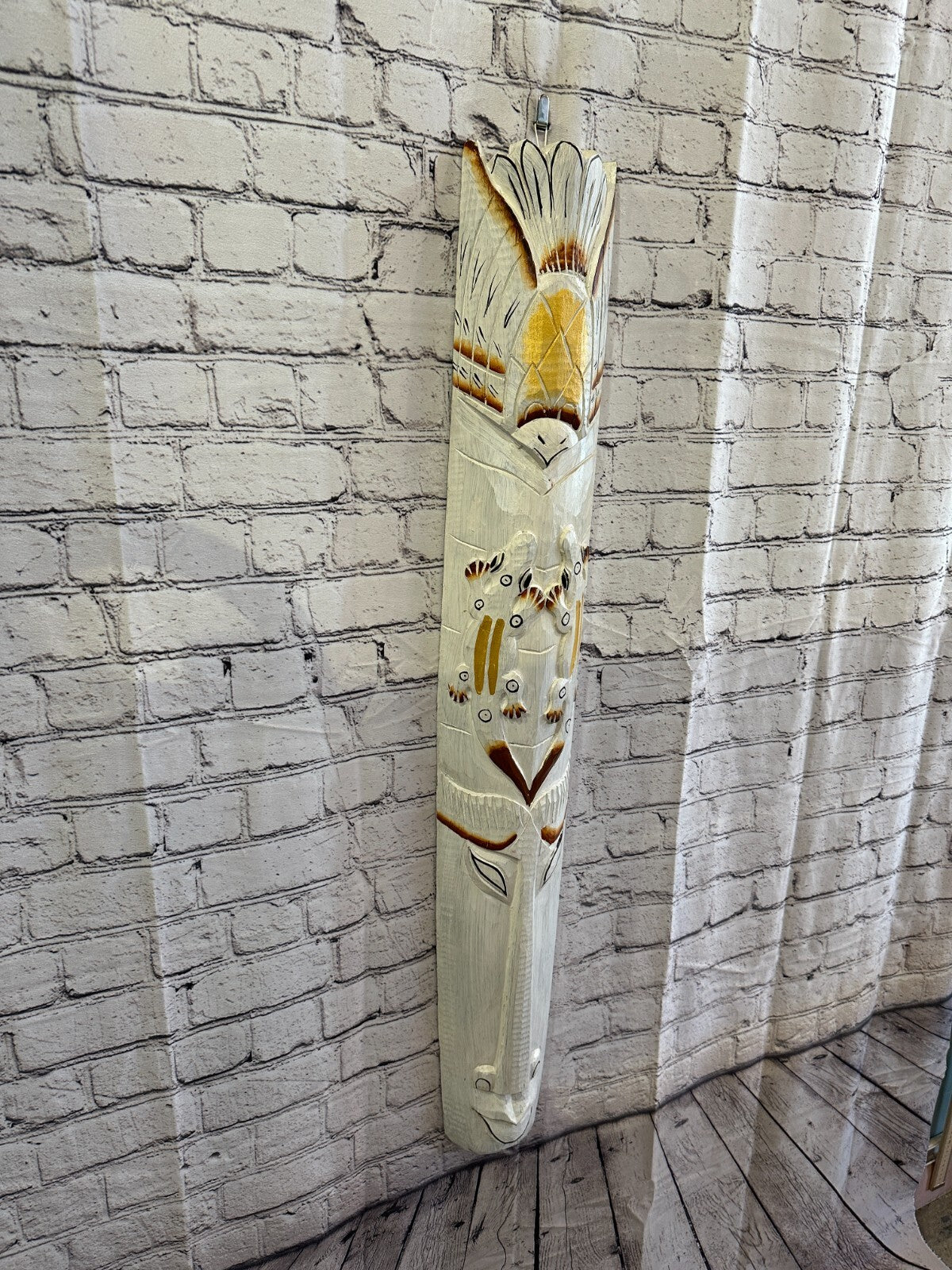 100cm White Gecko Hand Carved Fair Trade Wooden Animal Wall Art Hang Mask