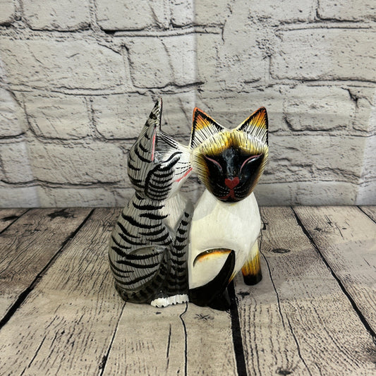 20cm x 15cm Siamese / Grey Style Painted Wooden Hand Carved Kissing Cat Wooden