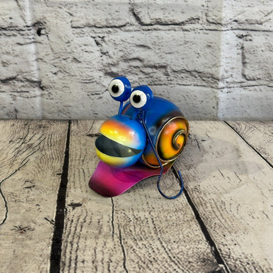 10cm x 10cm Blue Snail Bug Cartoon Hanging Hook Ornament Painted Statue