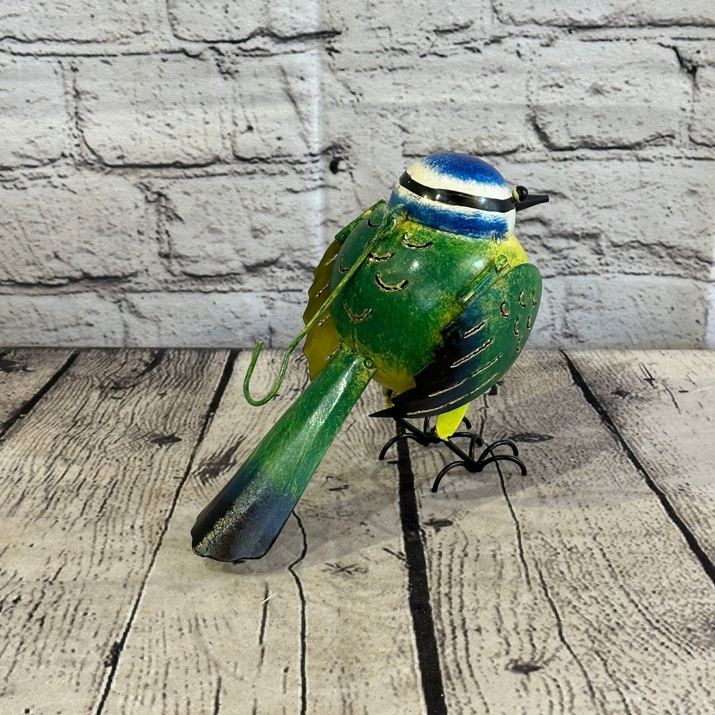 15cm x 15cm Blue Tit Bird Metal Tin Wall Hanging Ornament Painted Statue