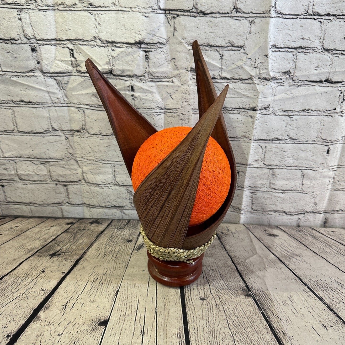 Orange Light Brown Natural 40cm Tall Leaf Lamp Twist LED UK Mains Plug Design 1