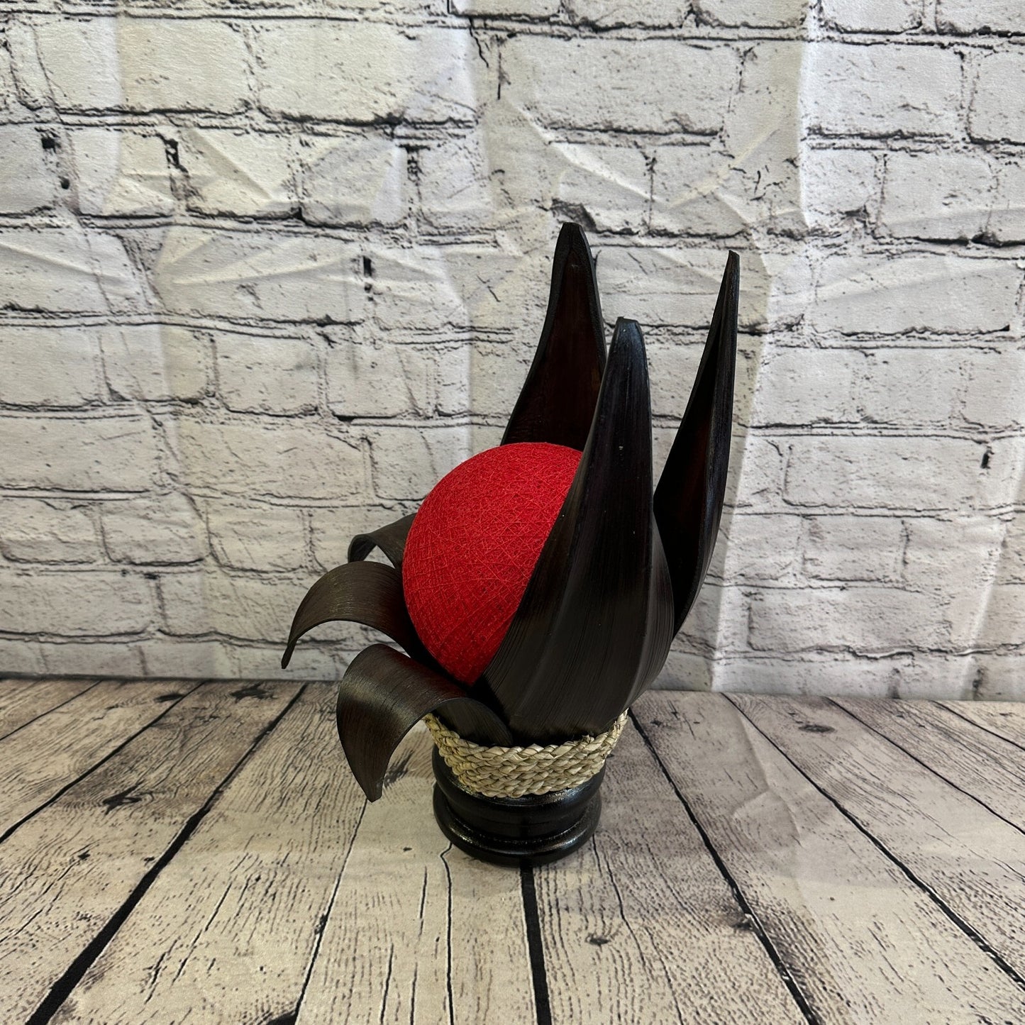 Red Dark Brown Natural 35cm Tall Leaf Lamp Twist LED UK Mains Plug Design 3