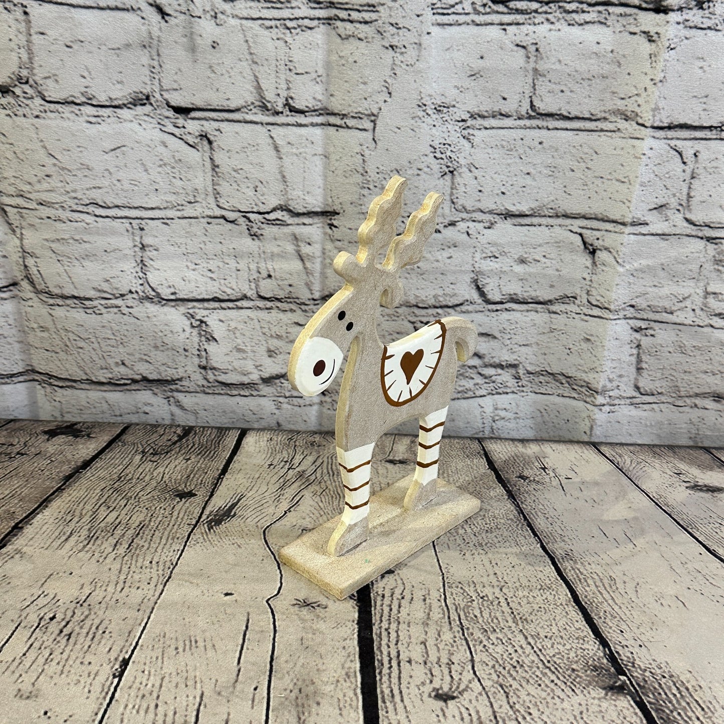 22cm x 14cm Grey Handcrafted Wood Reindeer Xmas Christmas Ornament Antlers