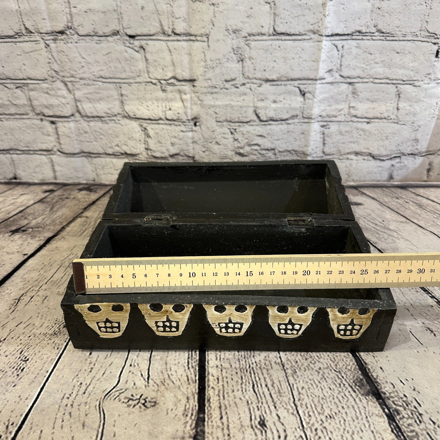 26cm x 12cm x 12cm Trunk Wooden Gothic Skeleton Skull Coffin Jewellery Box