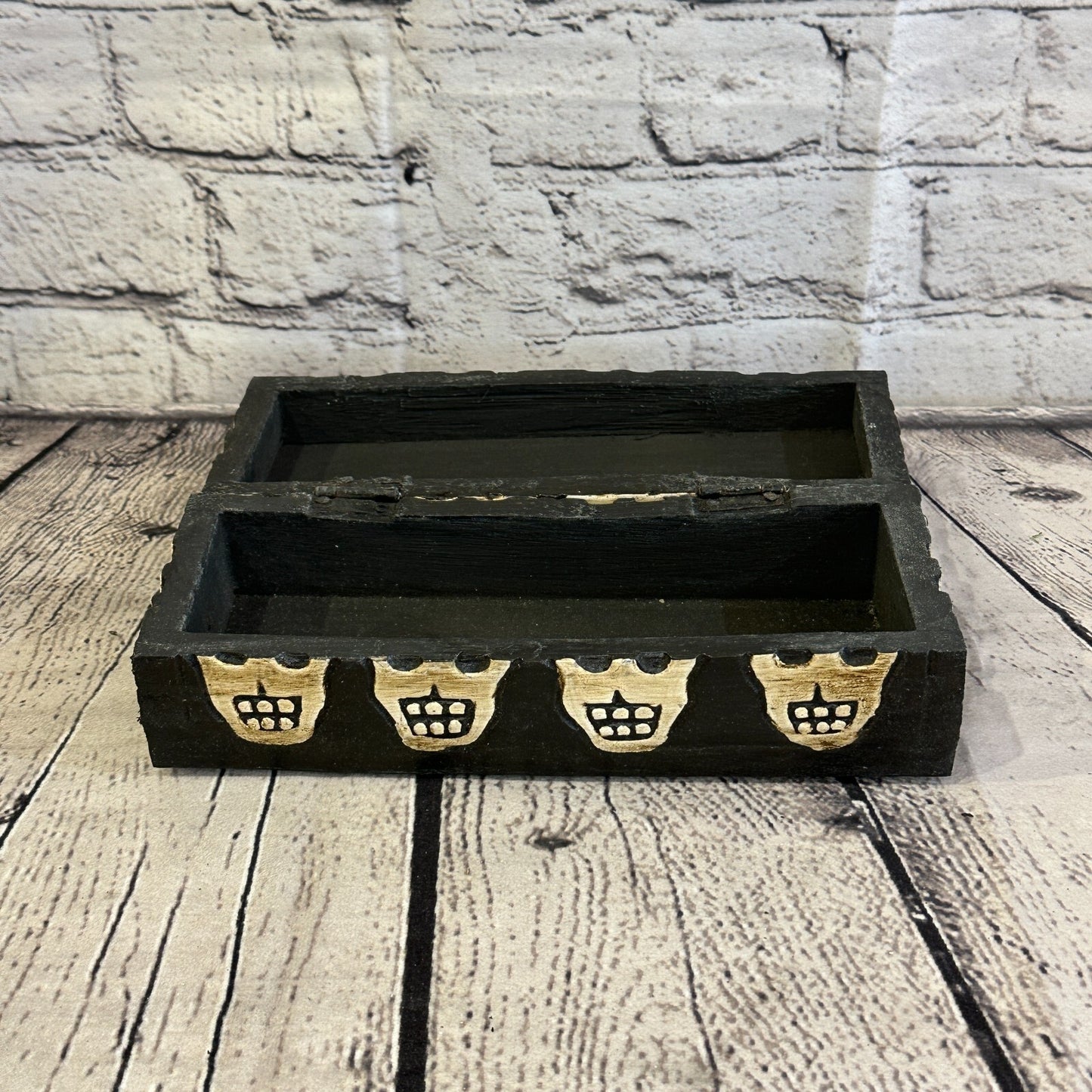 20cm x 8cm x 8cm Trunk Wooden Gothic Skeleton Skull Coffin Jewellery Box