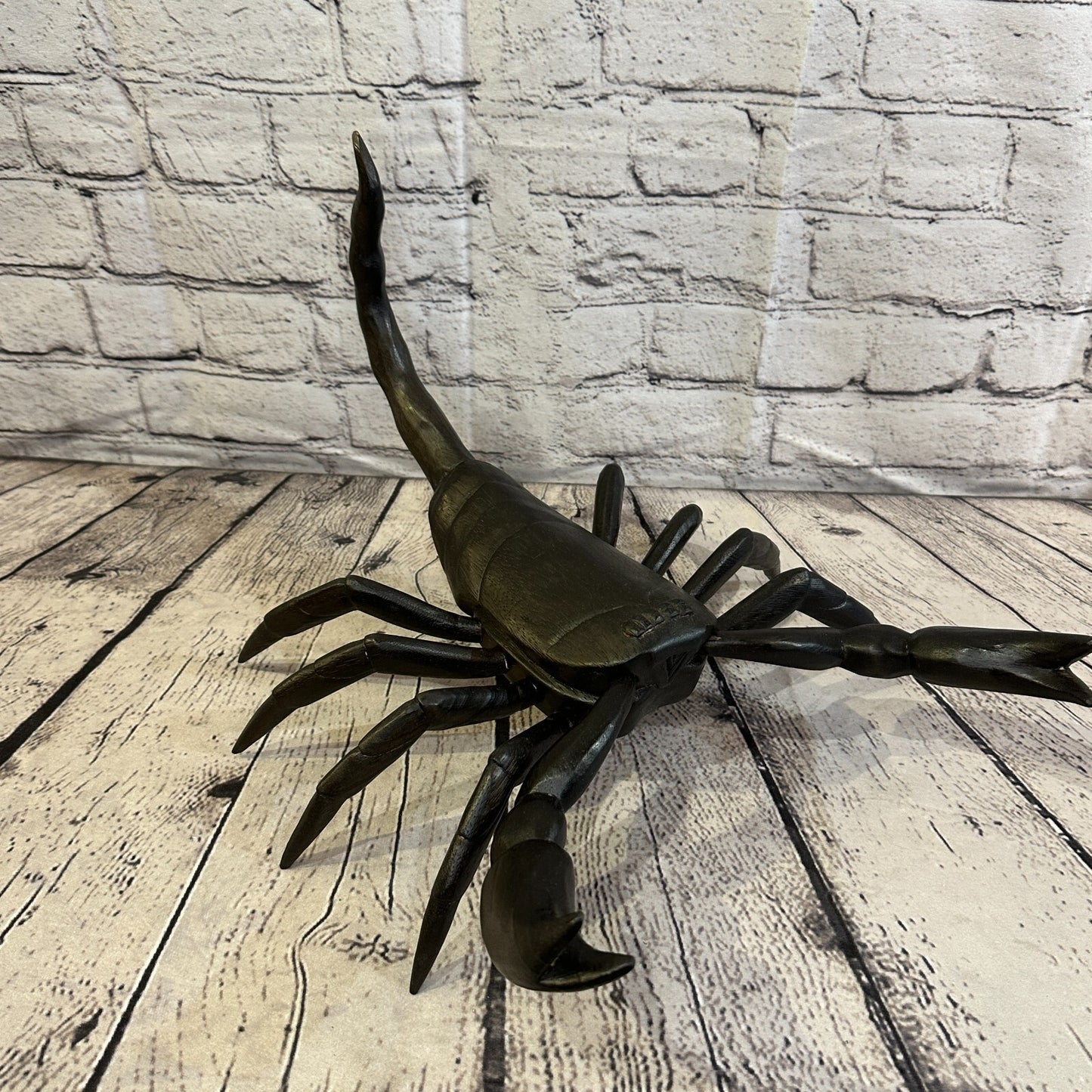 40cm x 30cm Wooden Scorpion Carving Hand Carved Walking Spider Tarantula Statue