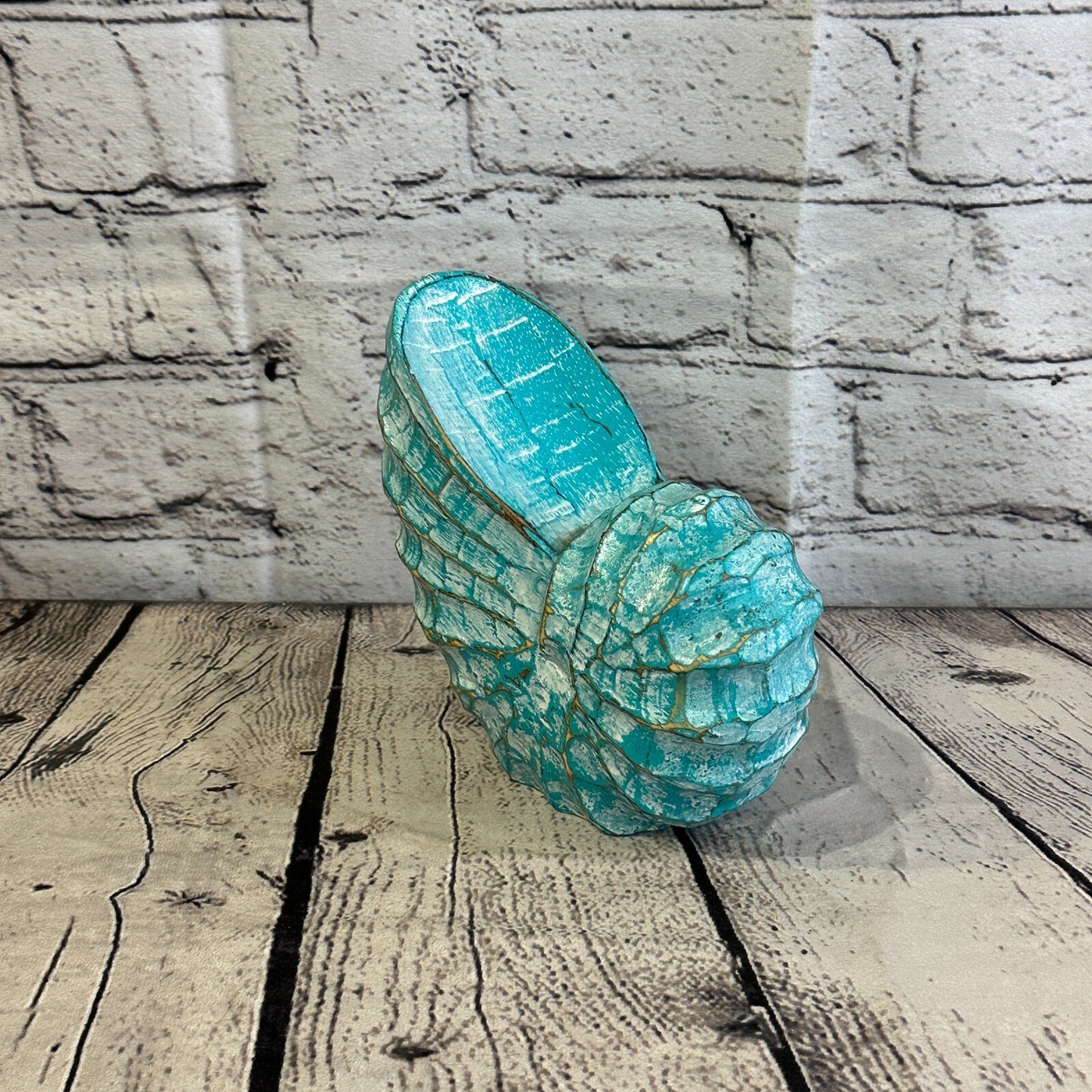 15cm Green Polish Nautilus Shell Ornament Decor Carved Light Wood Parcel Figure