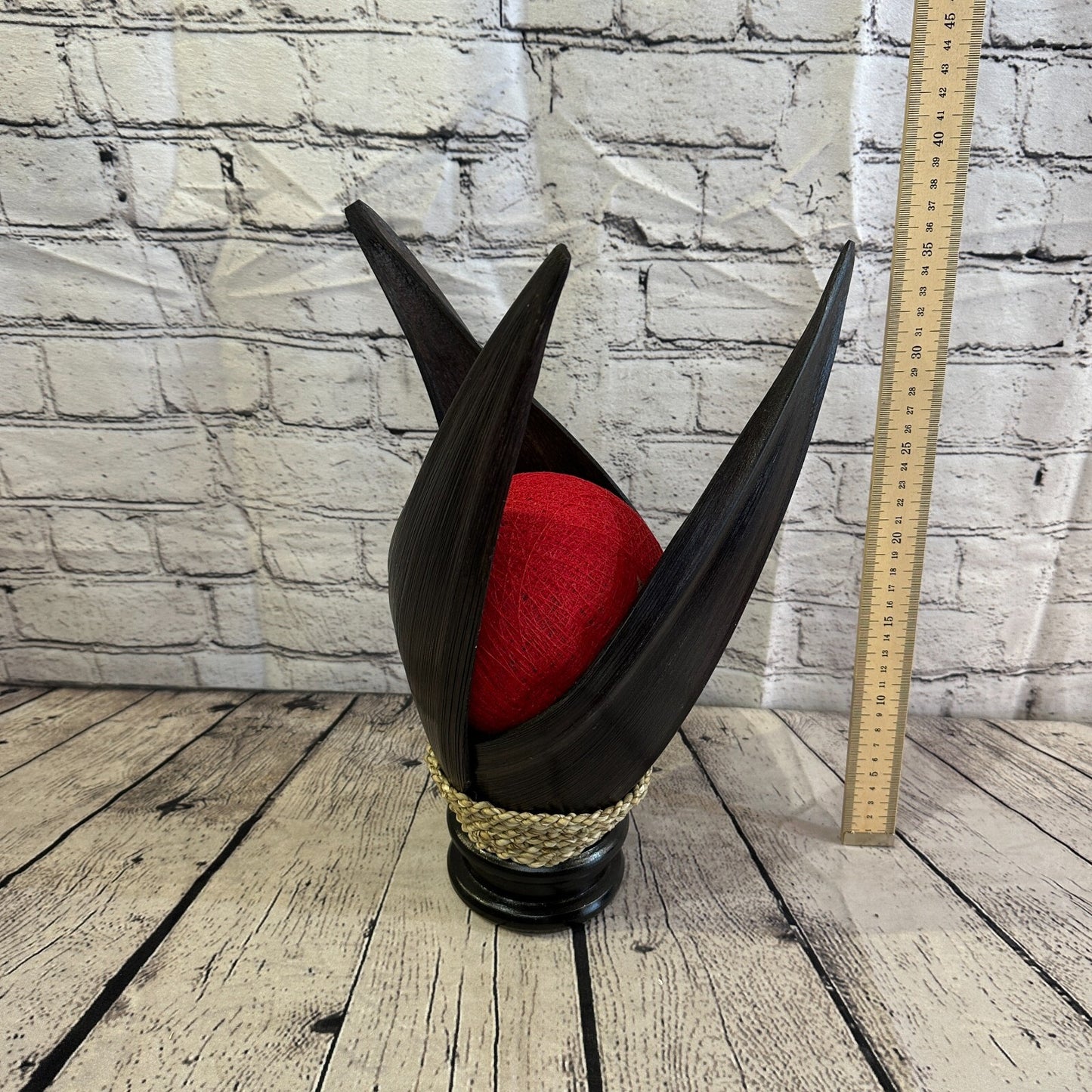 Red Dark Brown Natural 40cm Tall Leaf Lamp Twist LED UK Mains Plug Design 1