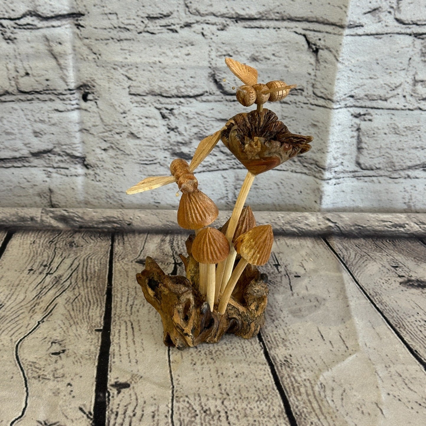 2 Bees On Mushroom Stand Parasite Wood Ornament Natural Carving Wooden Standing