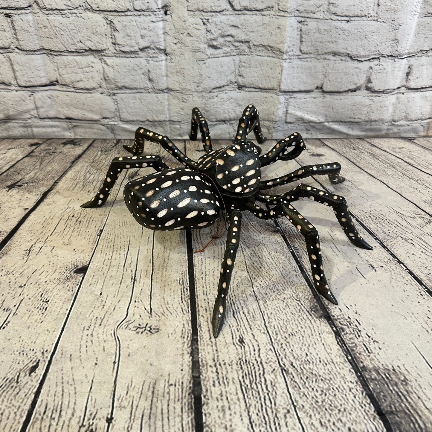 40cm x 35cm Wood Dark Spider Carving Hand Carved Walking Spider Tarantula Statue