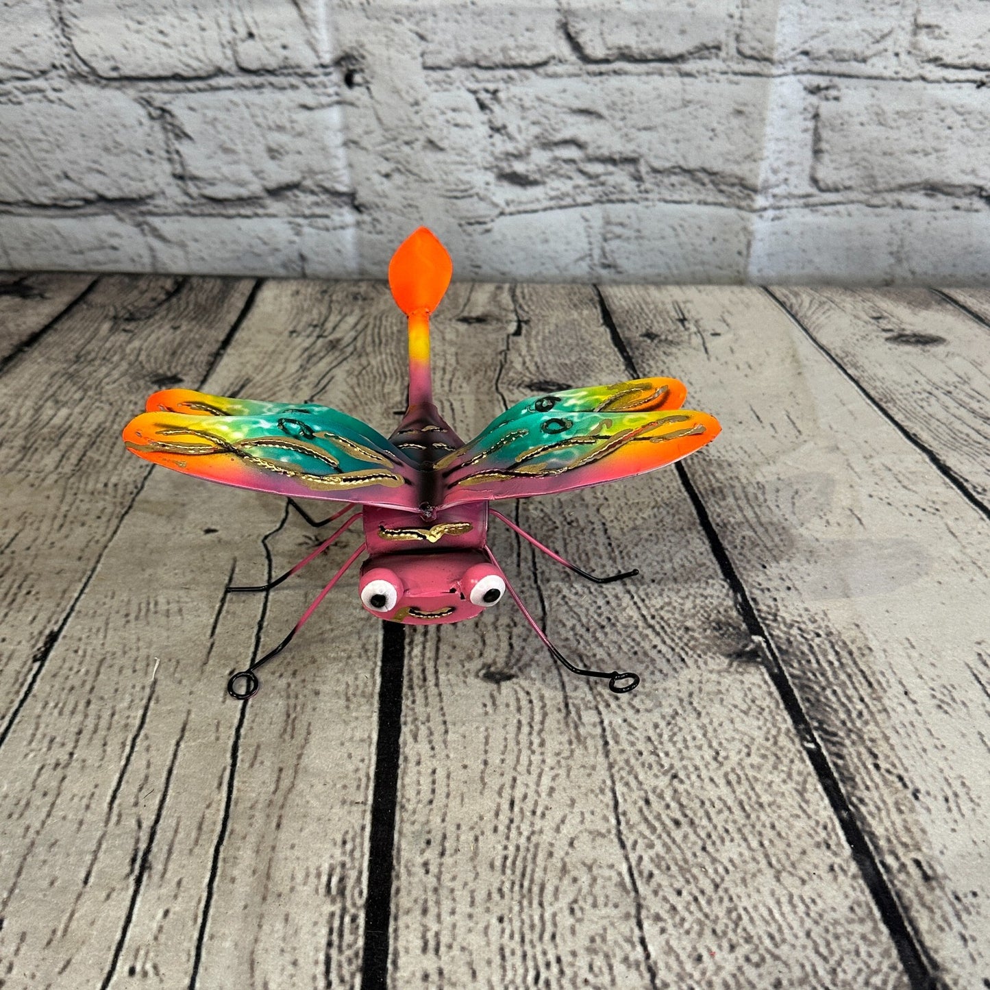 20cm x 15cm Orange Dragonfly Bug Metal Tin Wall Hanging Ornament Painted Statue