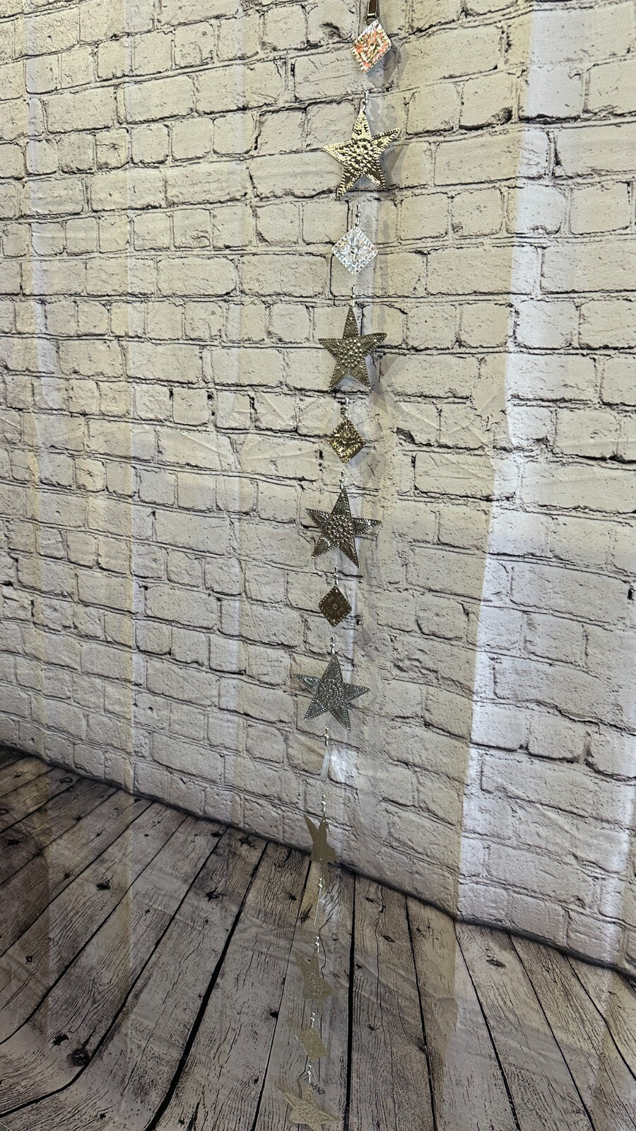Aluminium Stamped Sitting Star String Wall Hangings Home Decoration
