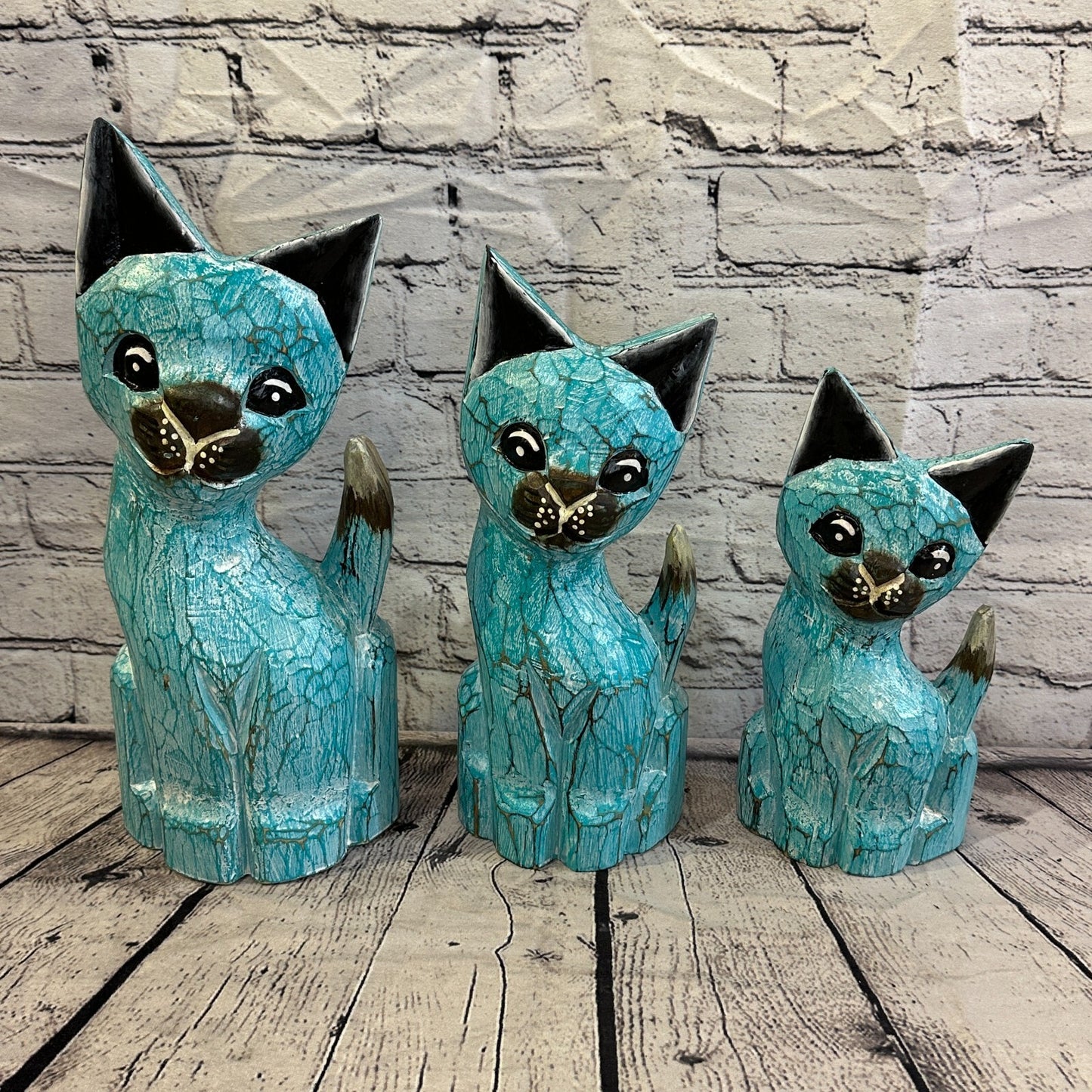 25cm x 10cm Green Flower Wooden Shabby Cat Statue Ornament Fair Trade Handcarved